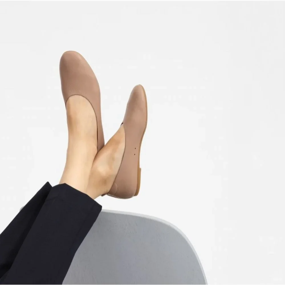 Everlane The Italian Leather Day Glove in Tan Womens Shoes Loafer Flats - Picture 3 of 14